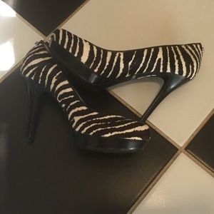 Michael Kors pumps